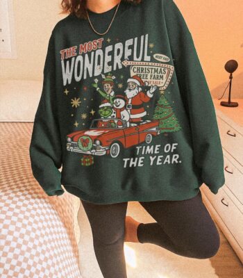 90s Vintage Christmas Sweatshirt – Retro Santa Crewneck Pullover