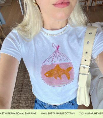 Goldfish Graphic Baby Tee – Retro Hand-Painted Pink Design