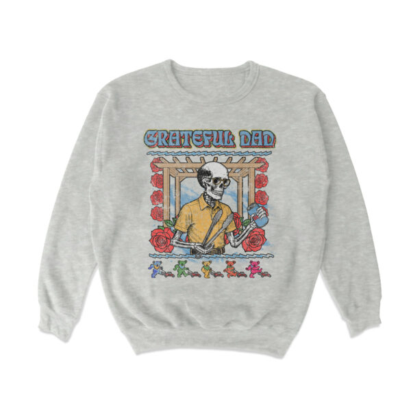 Grateful Dad 2025 Crewneck Sweatshirt – Soft Casual Gift Top