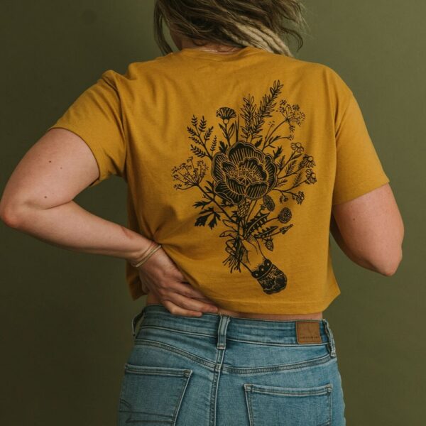 Herb Nerd Cropped Tee – Eco-Friendly Wildflower Graphic Shirt