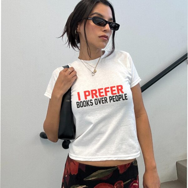 I prefer books over people tee – Funny retro book lover top