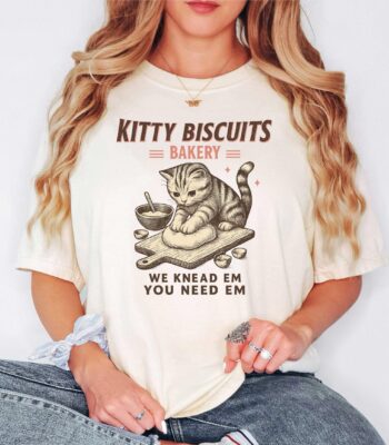Kitty Biscuits Cat T-Shirt – Funny Kneading Cat Lover Tee