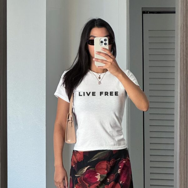 Live Free Graphic T-Shirt – Minimalist Motivational Casual Tee