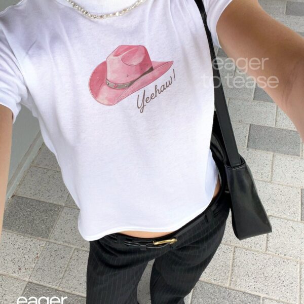 Pink Cowgirl Hat Baby Tee – Lightweight 90s Style Shirt