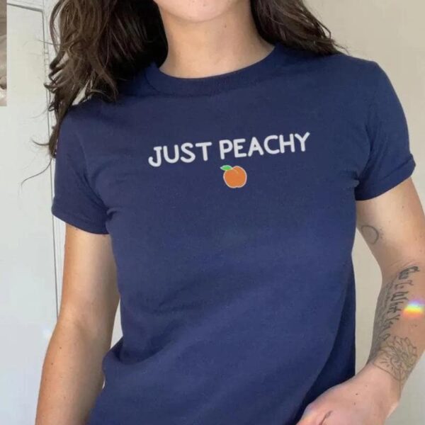 Retro Y2K Just Peachy Tee – Funny Aesthetic Crop Top for Women