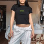 Y2K Vintage Baby Tee – Cute Aesthetic Crop Top for Baddies