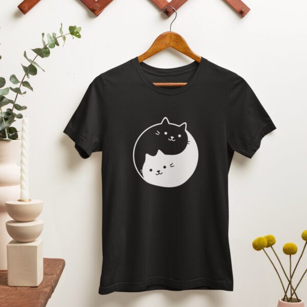 Yin Yang Cat T-Shirt – Cozy Kawaii Gift for Cat Lovers